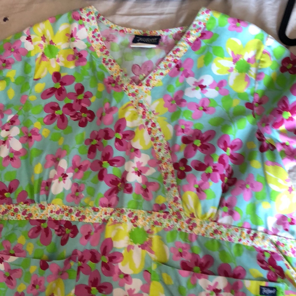 Tafford multi color scrub top